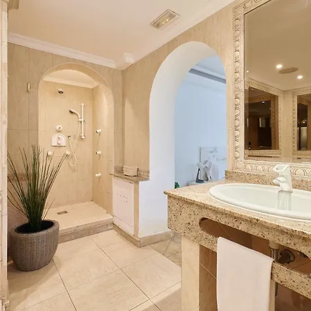 Beexclusive Адехе