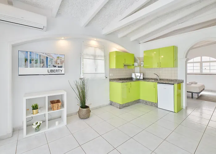 Beexclusive Адехе